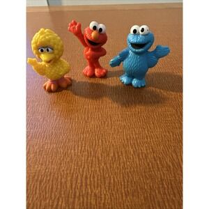 Sesame Street Figures 2" Elmo, Cookie, Big Bird